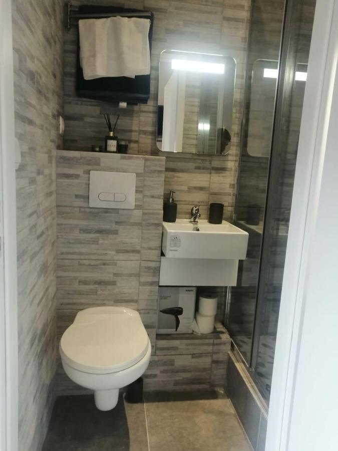Studio Mer Gare Part Dieu Лион Экстерьер фото